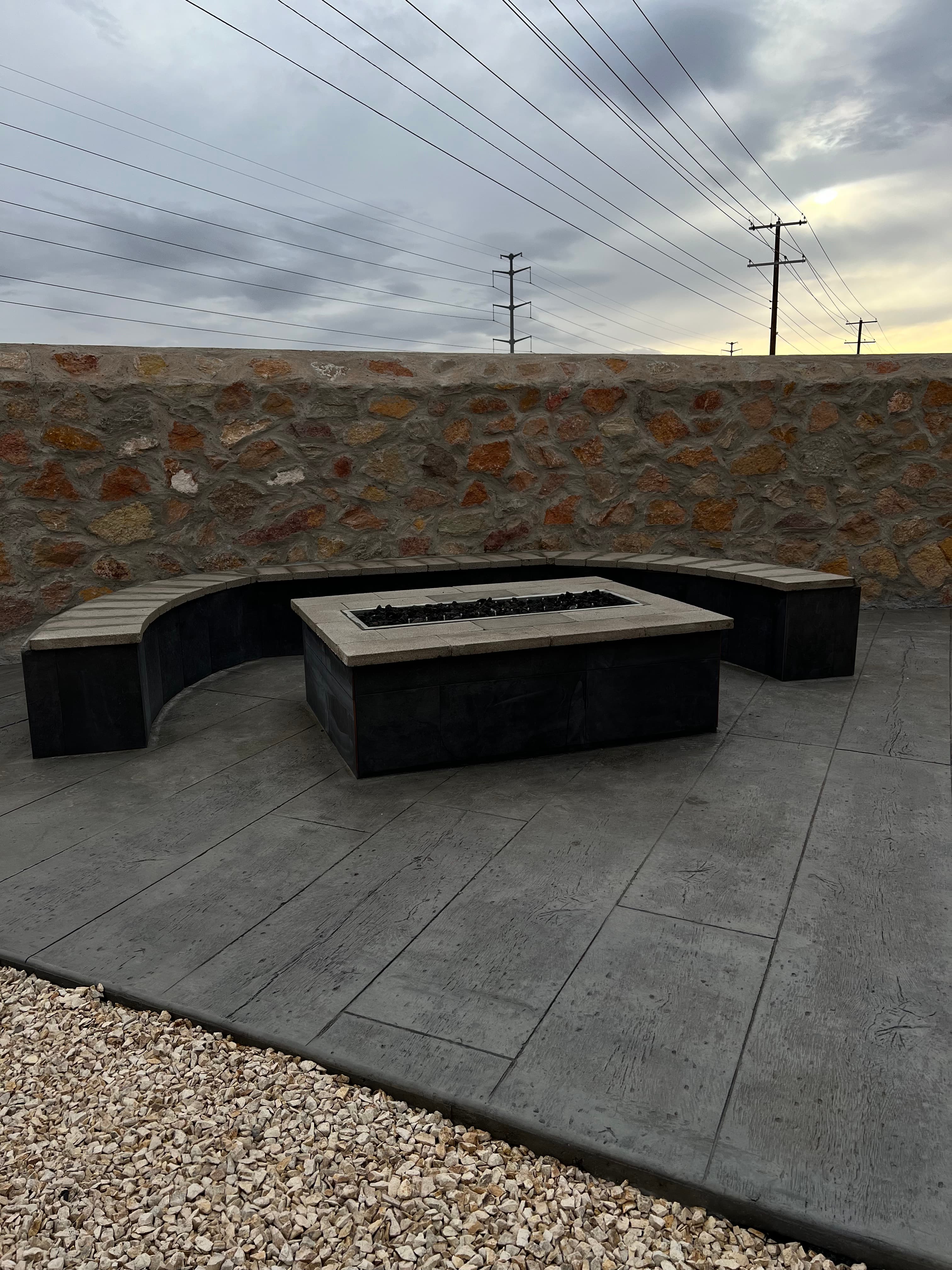 Outdoor Fire Pit 